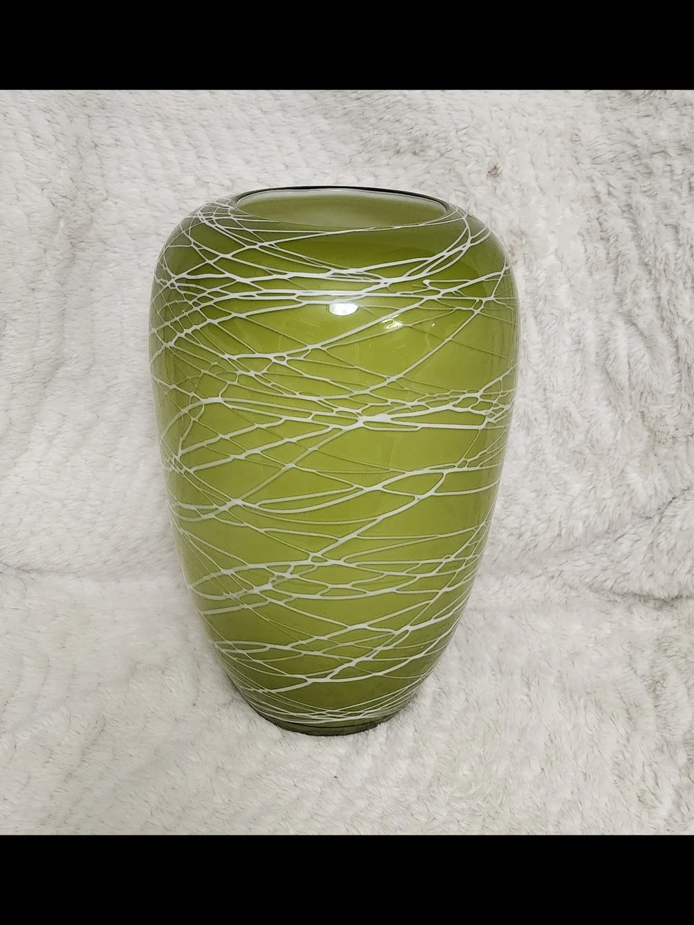 Murano-Style Blown Glass Vase – Lime Green/Chartreuse with White Threads